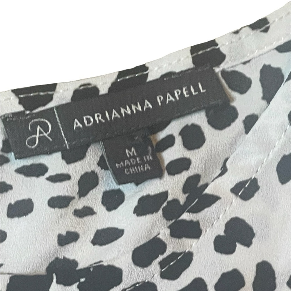 ADRIANNA‎ PAPELL Animal Print Shirt Medium Woman’s Black White Spring Summer - Picture 2 of 6
